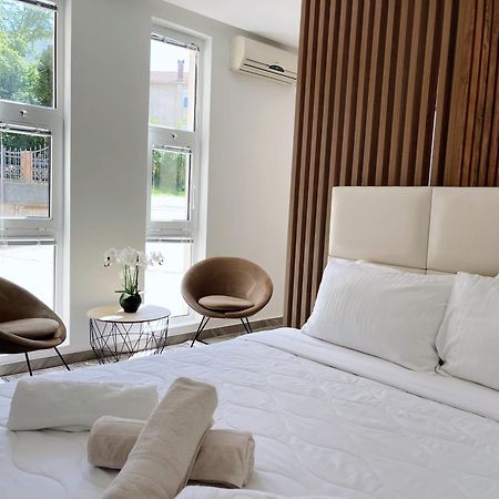 Guest House Koliqi - Hotel & Apartments Ulcinj Zewnętrze zdjęcie