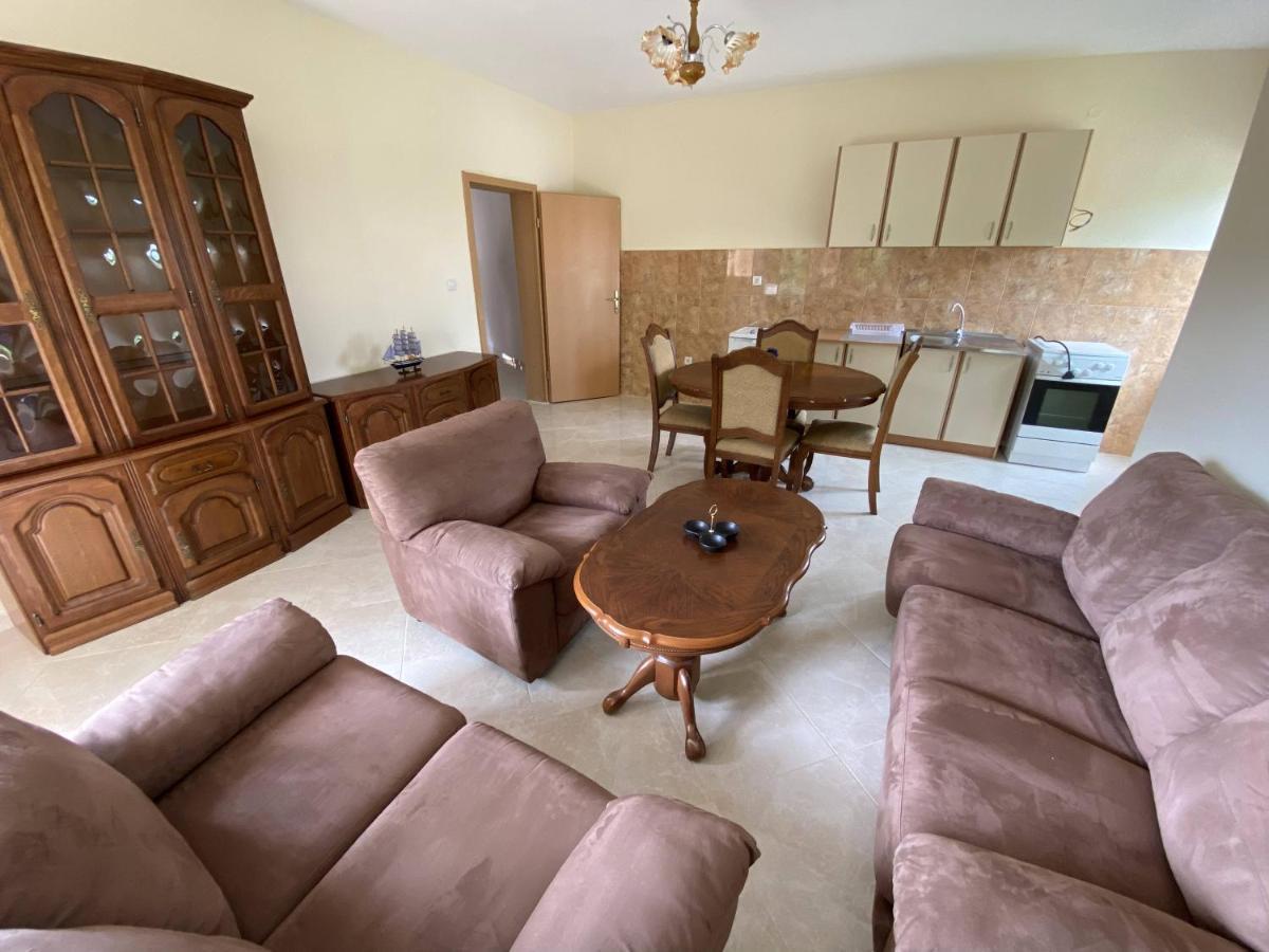 Guest House Koliqi - Hotel & Apartments Ulcinj Zewnętrze zdjęcie
