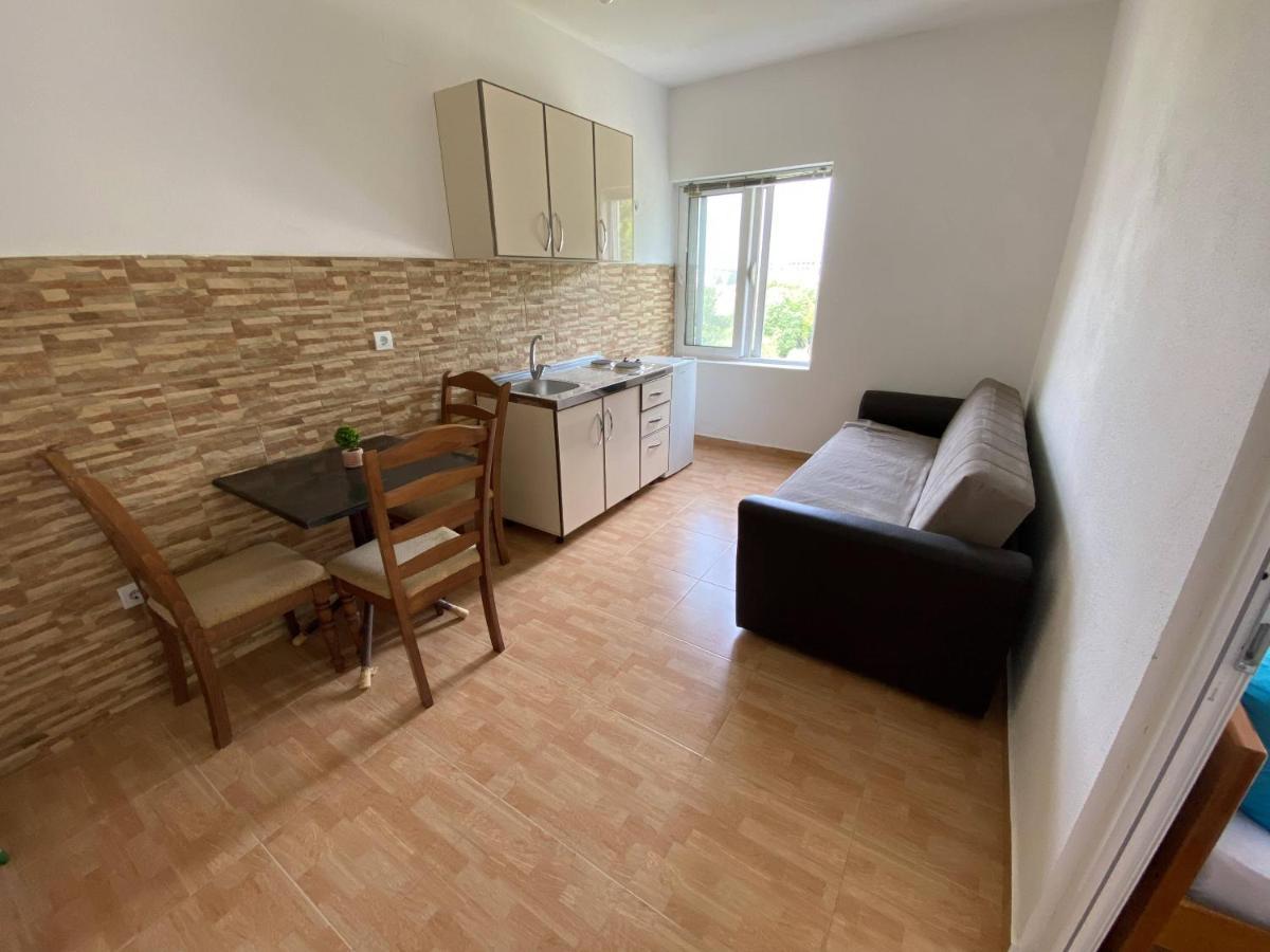 Guest House Koliqi - Hotel & Apartments Ulcinj Zewnętrze zdjęcie