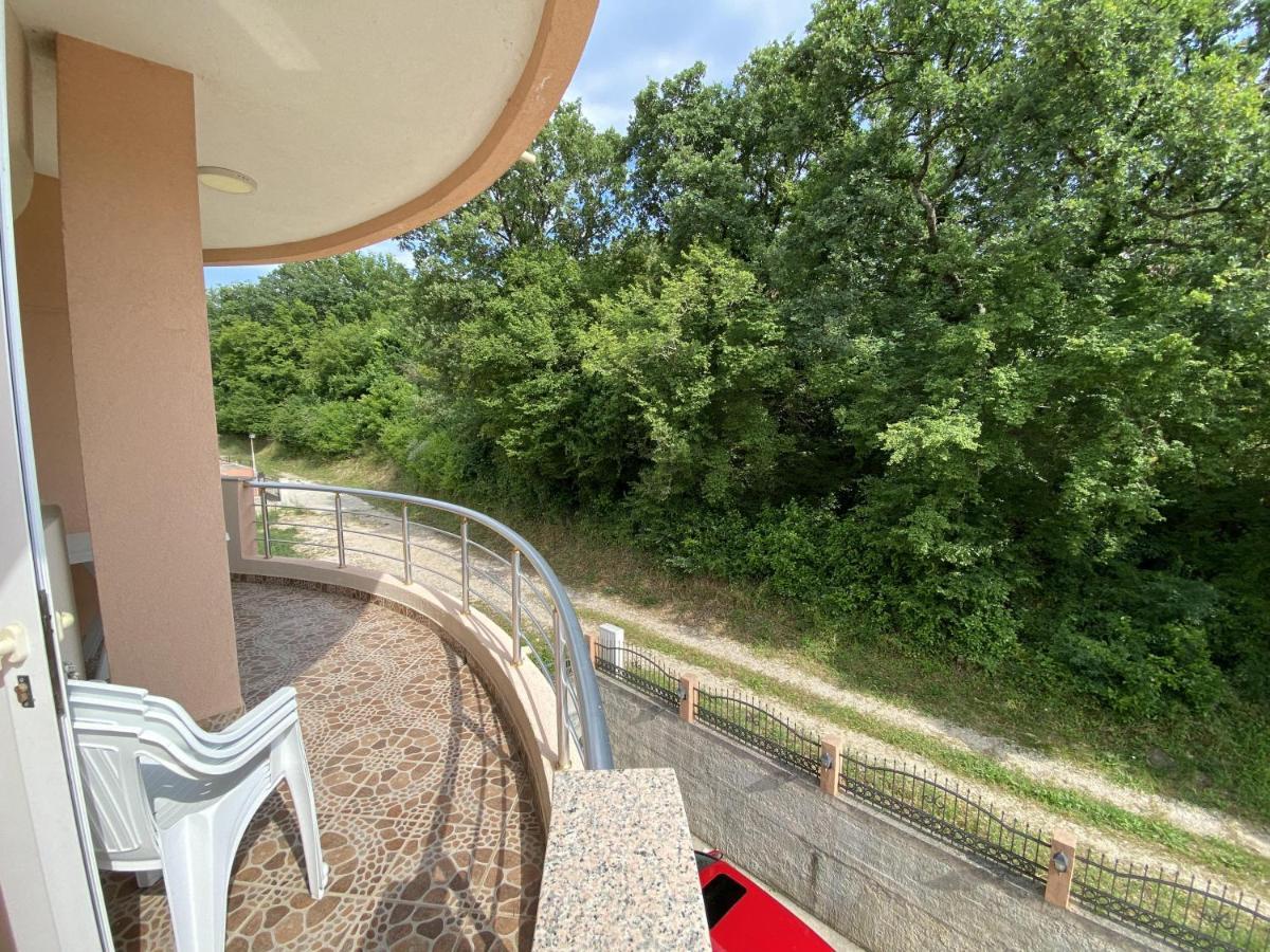 Guest House Koliqi - Hotel & Apartments Ulcinj Zewnętrze zdjęcie