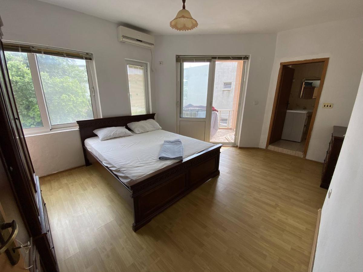 Guest House Koliqi - Hotel & Apartments Ulcinj Zewnętrze zdjęcie
