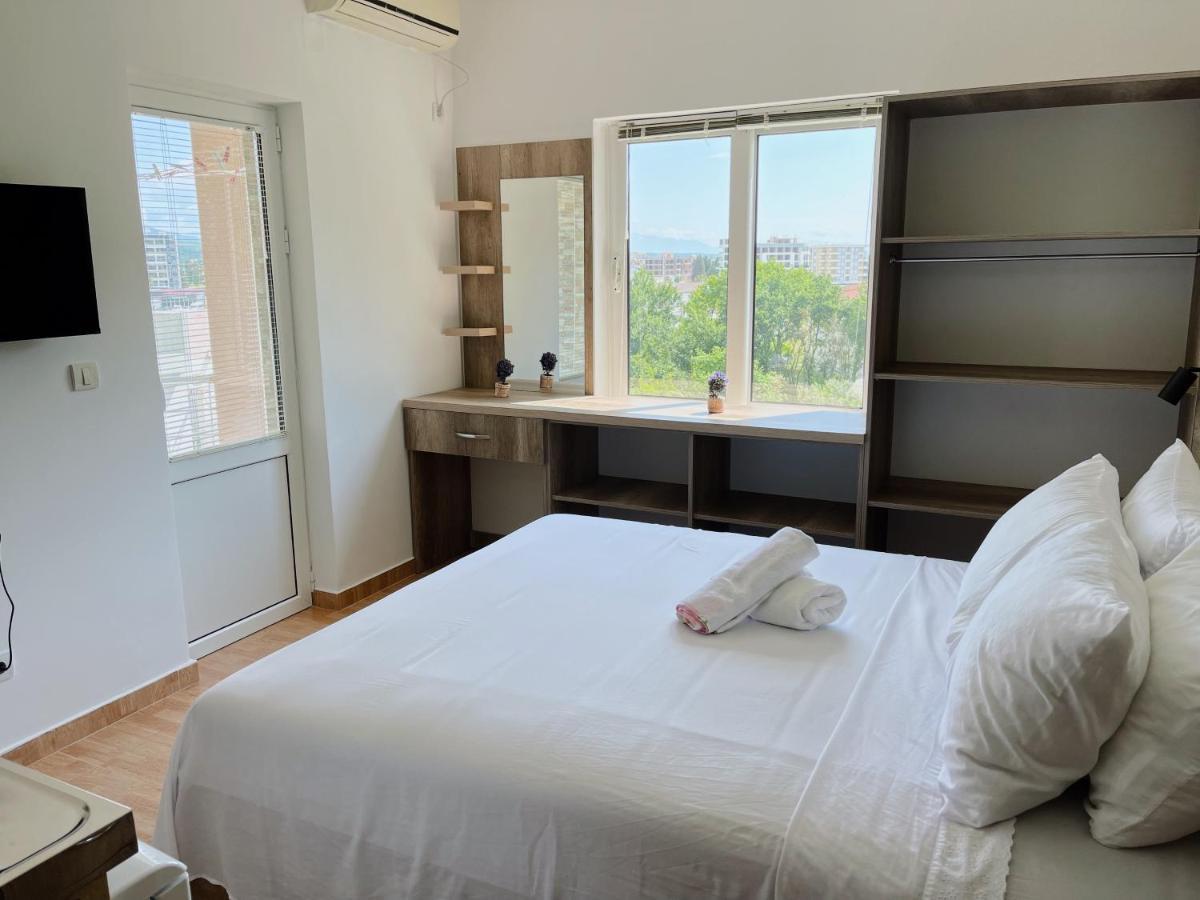 Guest House Koliqi - Hotel & Apartments Ulcinj Zewnętrze zdjęcie