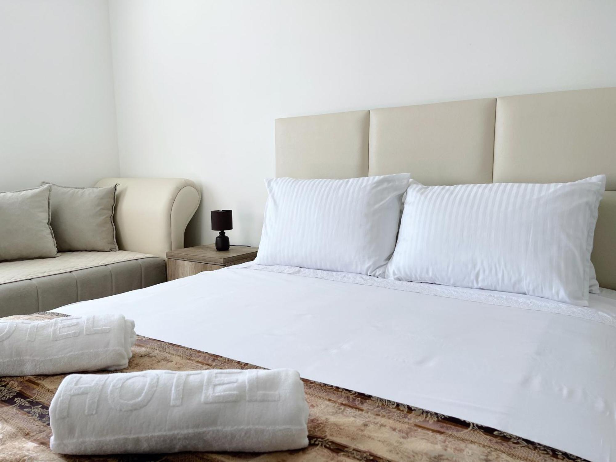 Guest House Koliqi - Hotel & Apartments Ulcinj Zewnętrze zdjęcie