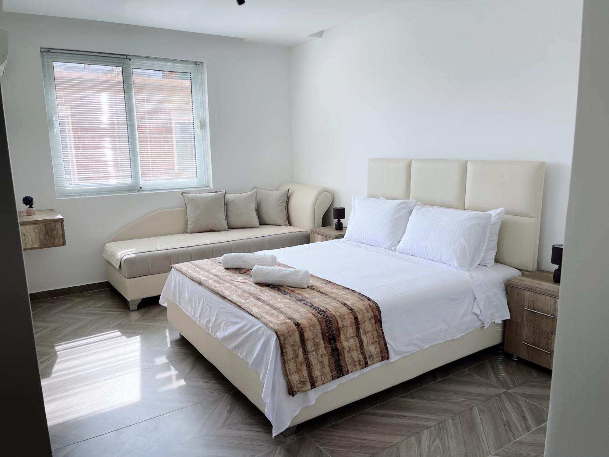Guest House Koliqi - Hotel & Apartments Ulcinj Zewnętrze zdjęcie