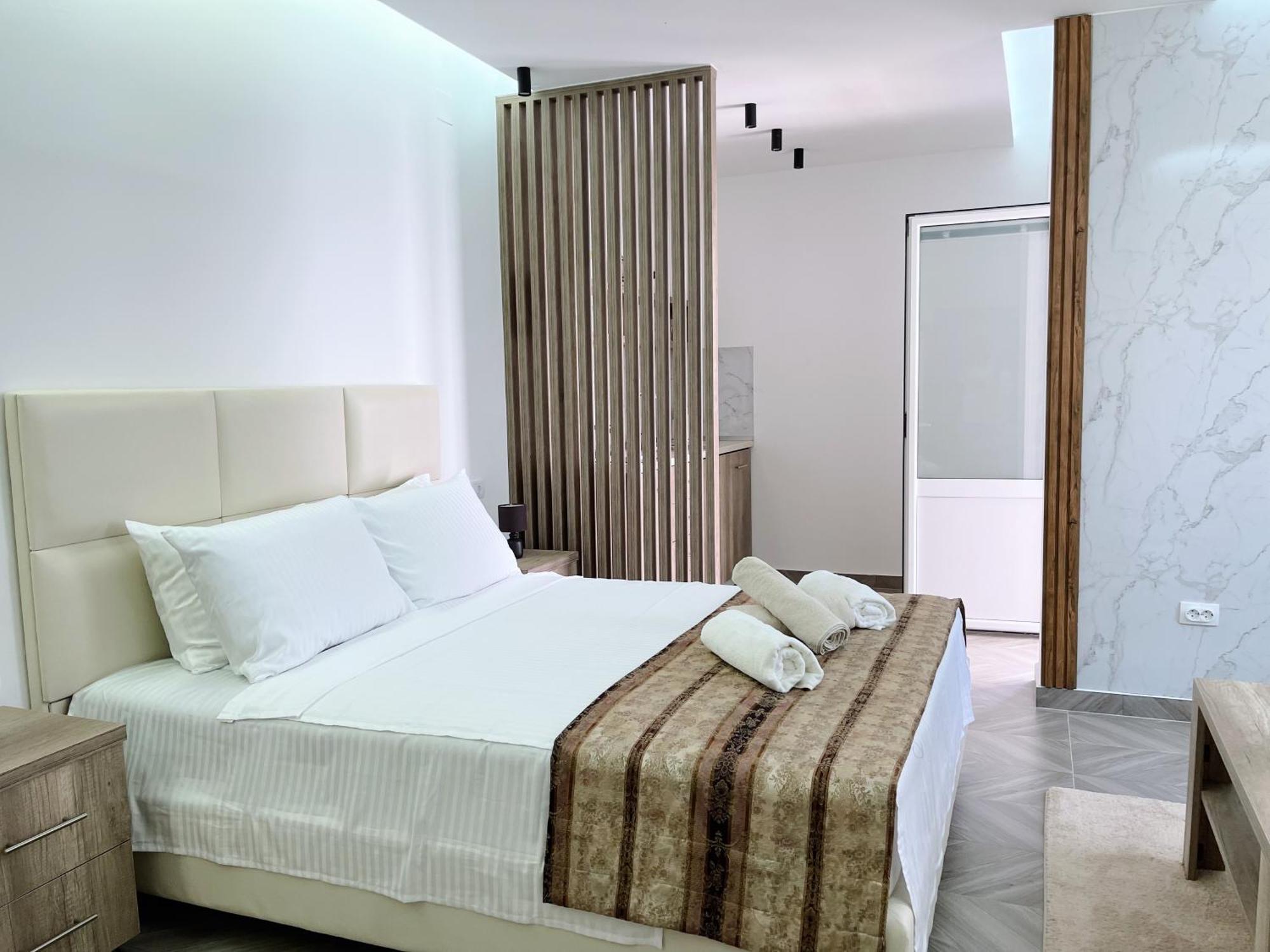 Guest House Koliqi - Hotel & Apartments Ulcinj Zewnętrze zdjęcie