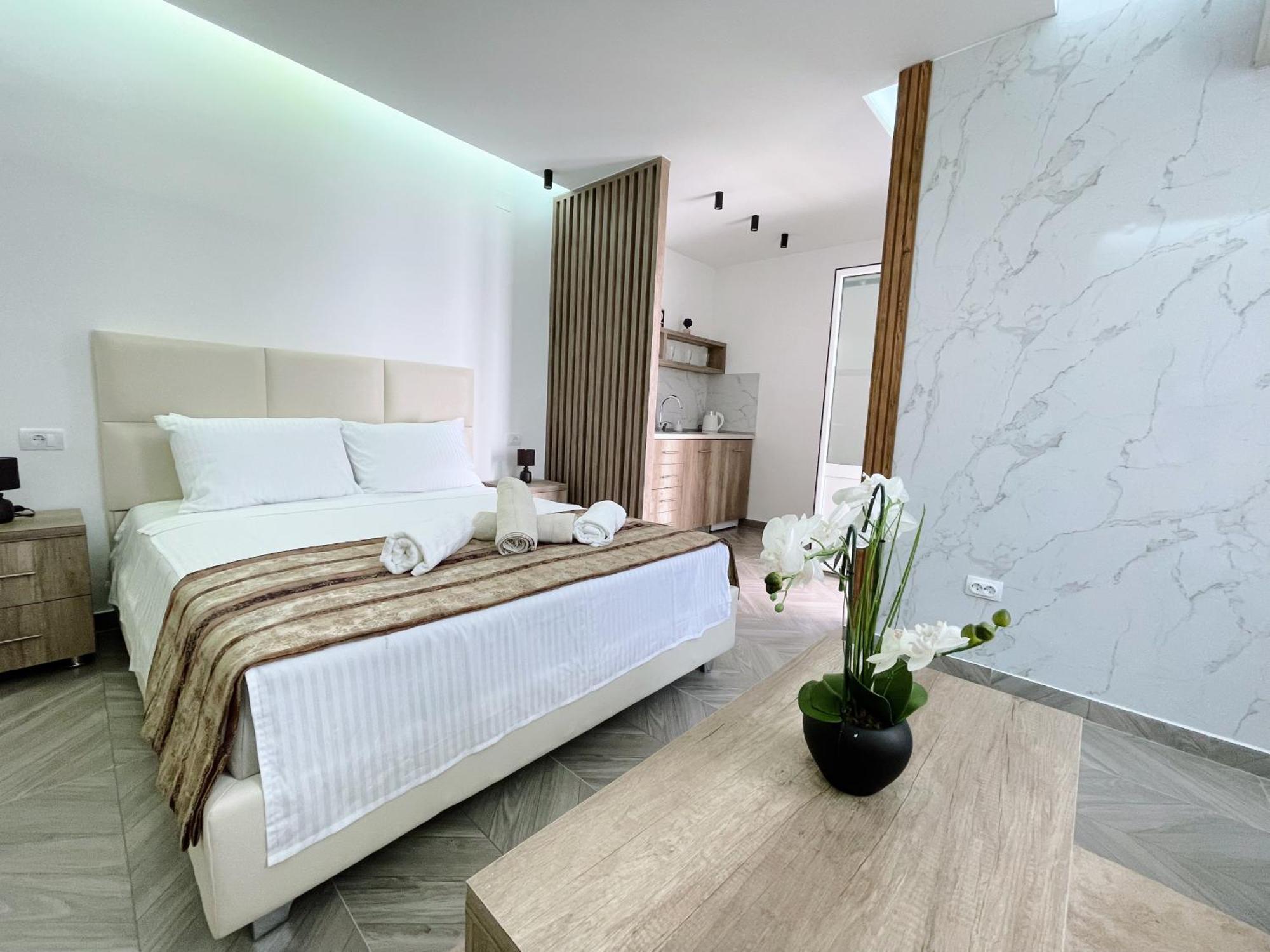 Guest House Koliqi - Hotel & Apartments Ulcinj Zewnętrze zdjęcie