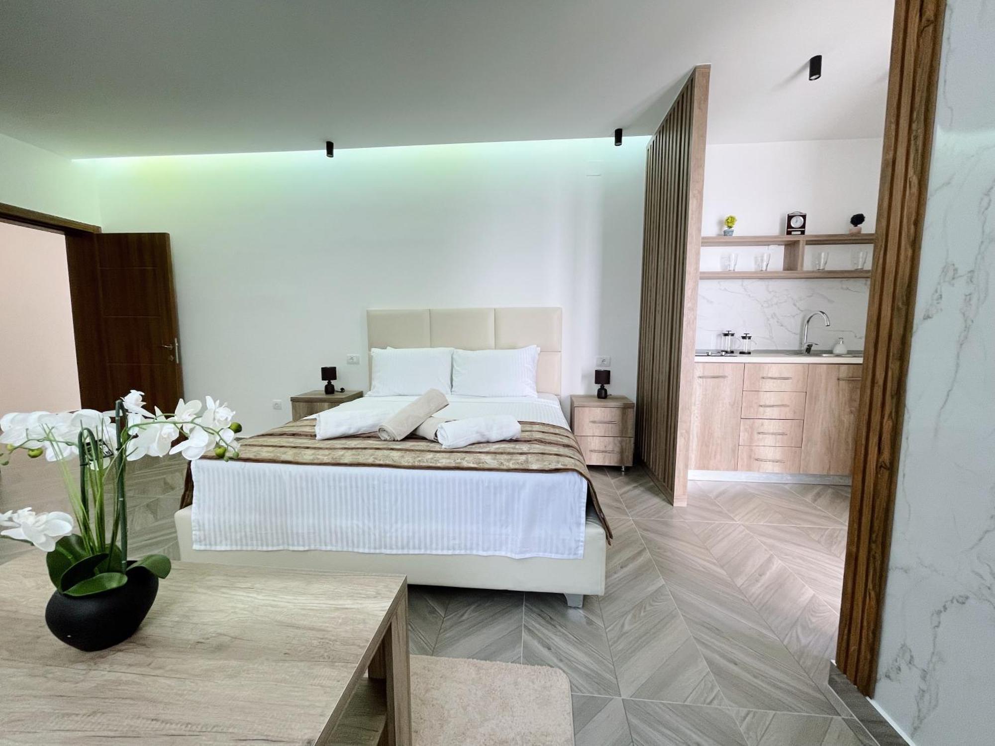 Guest House Koliqi - Hotel & Apartments Ulcinj Zewnętrze zdjęcie