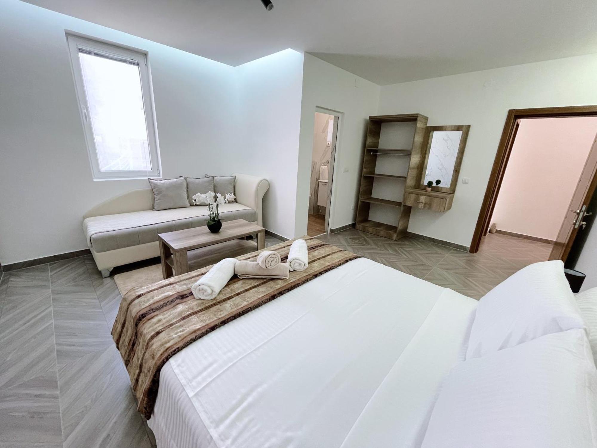 Guest House Koliqi - Hotel & Apartments Ulcinj Zewnętrze zdjęcie
