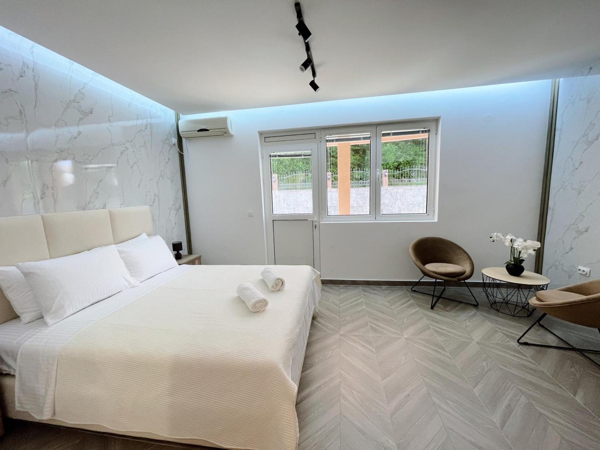 Guest House Koliqi - Hotel & Apartments Ulcinj Zewnętrze zdjęcie